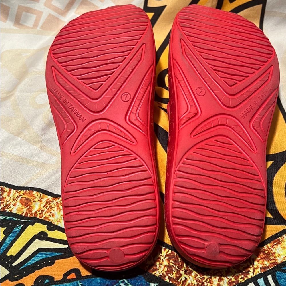 FLOPEDS S3 Solitaire in the color Watermelon - Size 7 - Picture 6 of 8